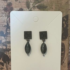 💫 vintage stamp square and bead earrings